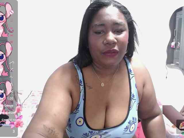 thickebonymilf webcam