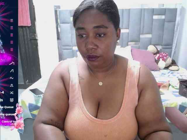 thickebonymilf webcam