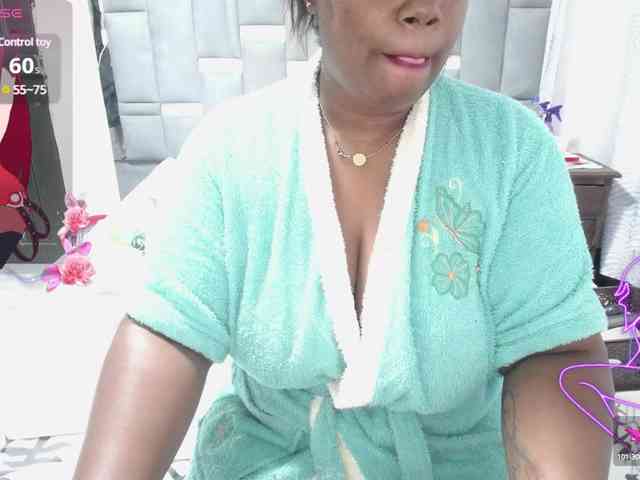 thickebonymilf webcam