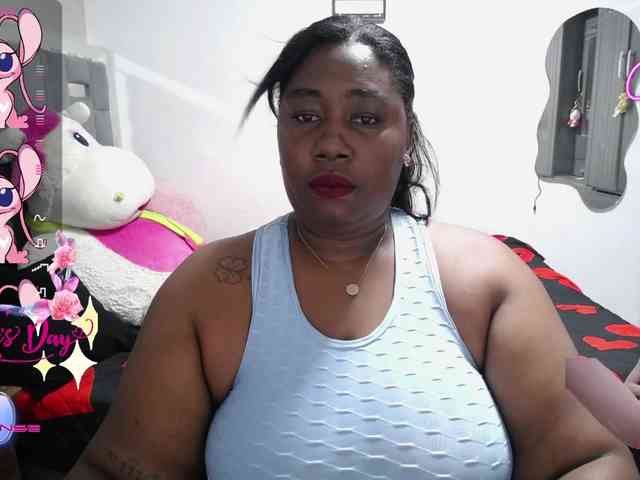 thickebonymilf webcam