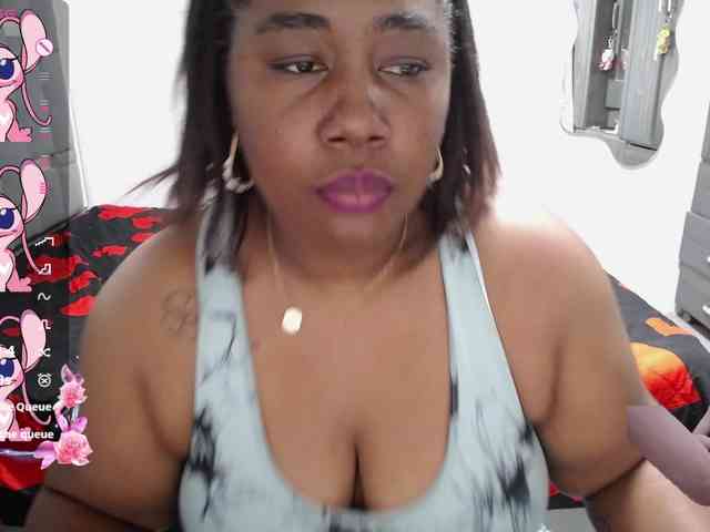 thickebonymilf webcam