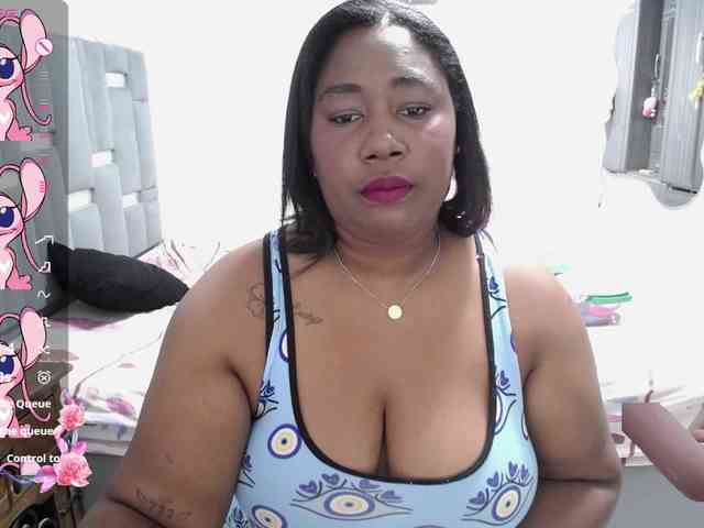 thickebonymilf webcam