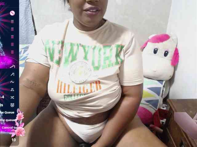 thickebonymilf Live Webcam on BongaCams