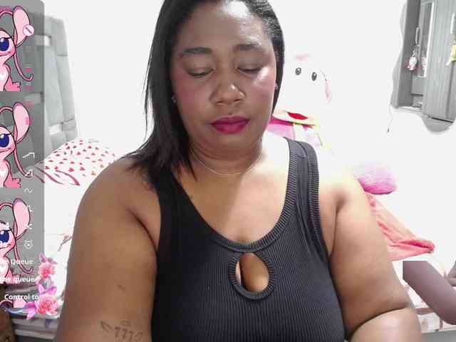 thickebonymilf webcam