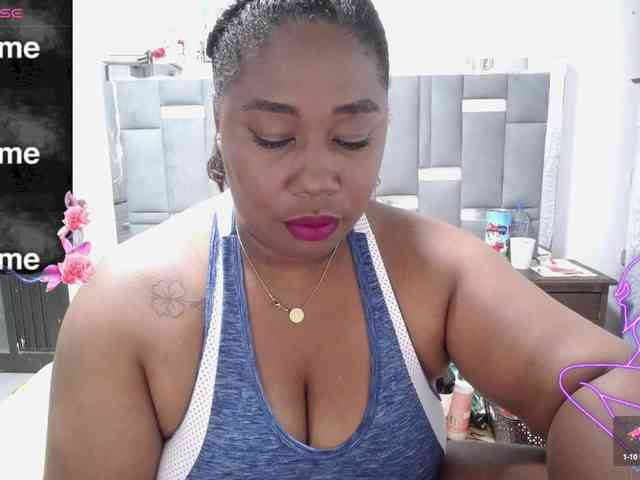 thickebonymilf webcam