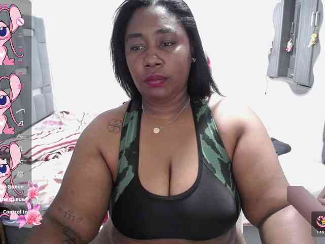 thickebonymilf webcam