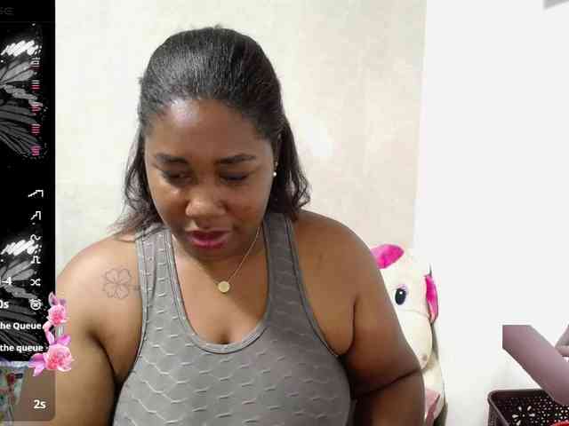 thickebonymilf webcam