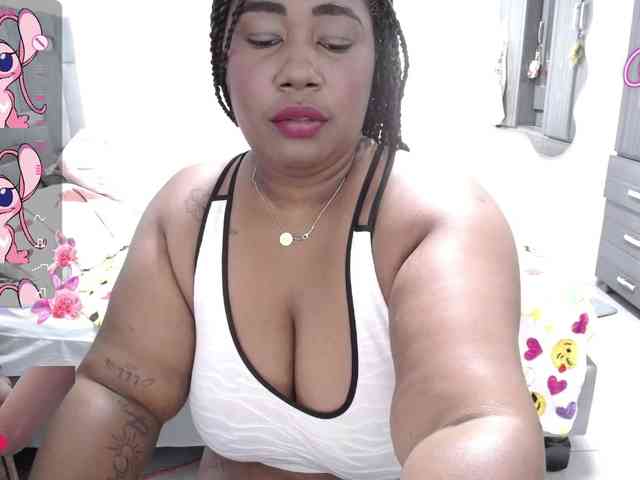 thickebonymilf webcam