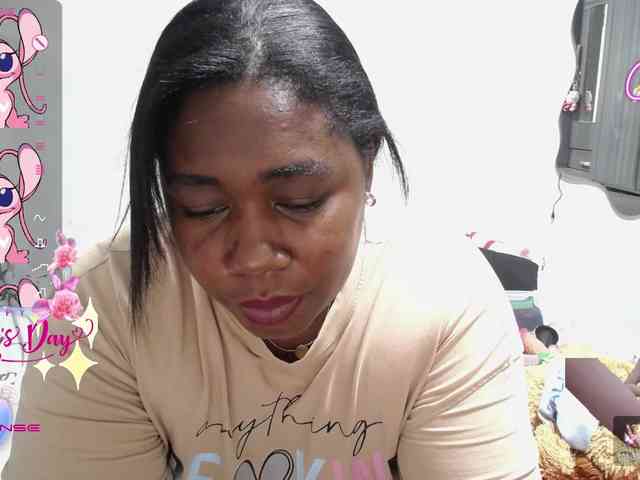 thickebonymilf webcam