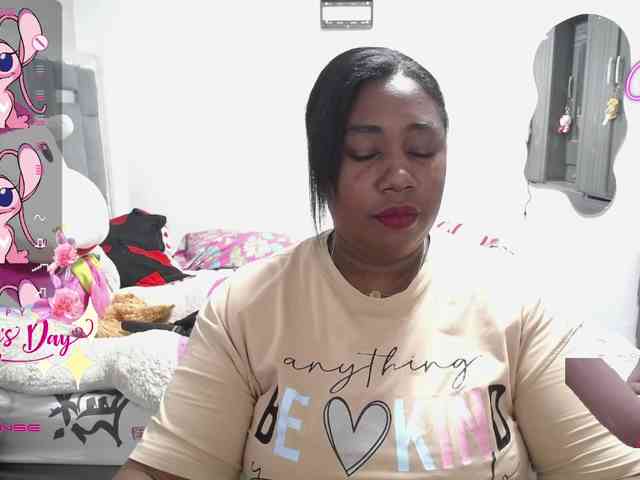 thickebonymilf webcam