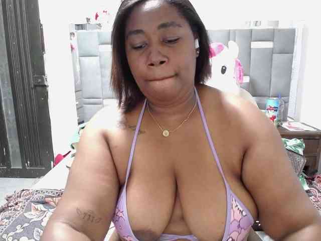 thickebonymilf