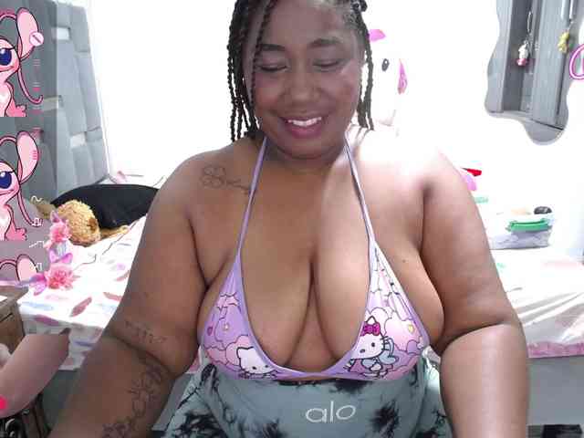 thickebonymilf webcam