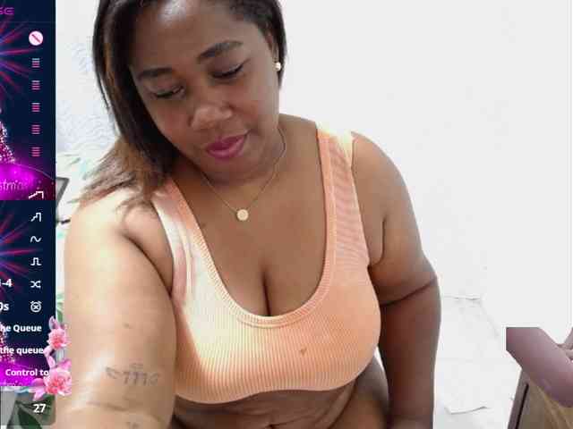 thickebonymilf webcam