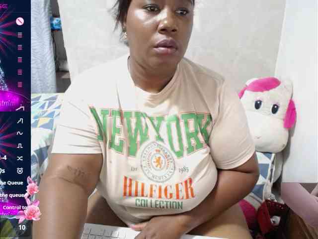 thickebonymilf webcam