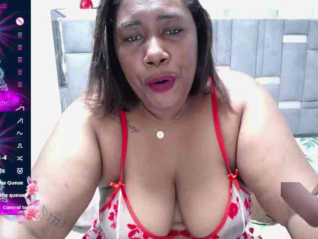 thickebonymilf webcam