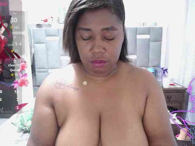 thickebonymilf webcam