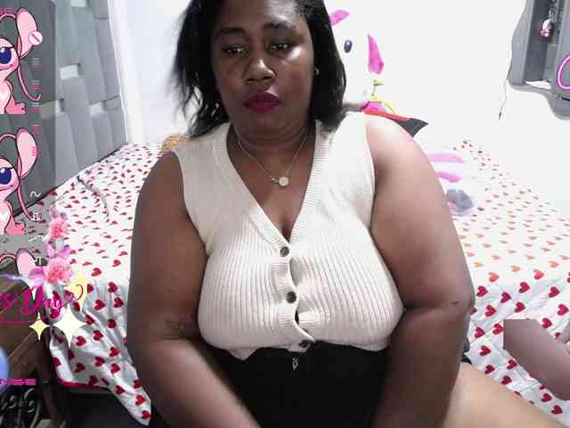 thickebonymilf webcam