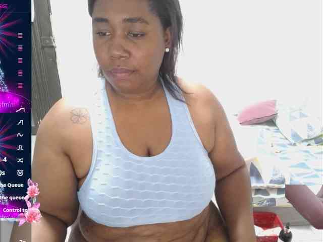 thickebonymilf webcam