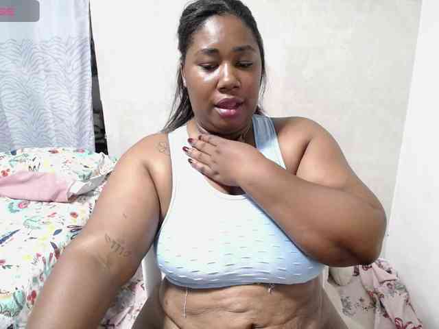 thickebonymilf webcam