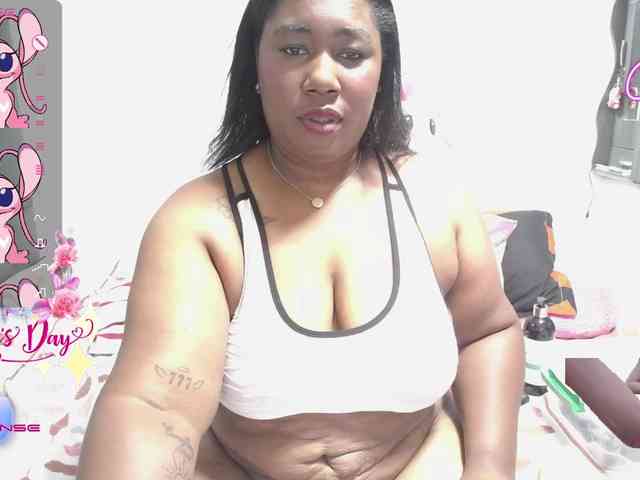 thickebonymilf webcam