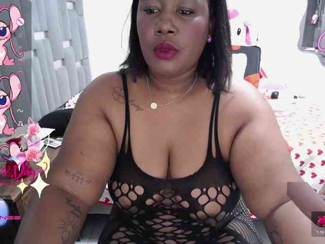 thickebonymilf webcam