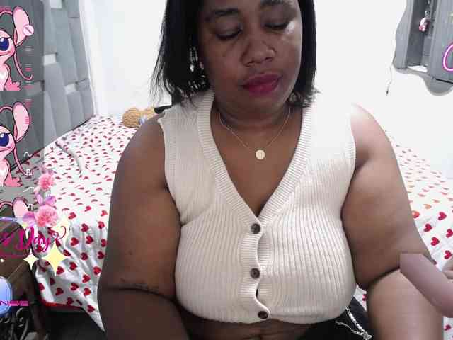 thickebonymilf webcam