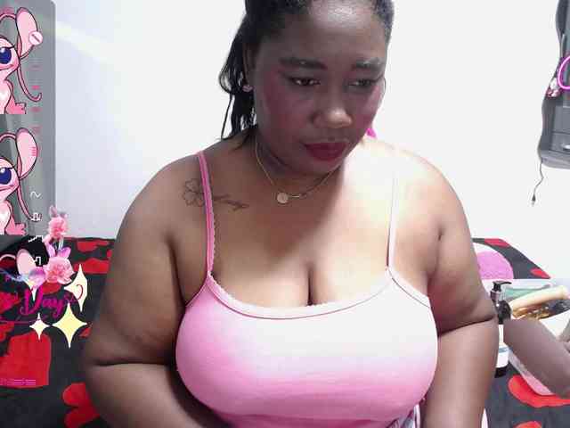 thickebonymilf webcam