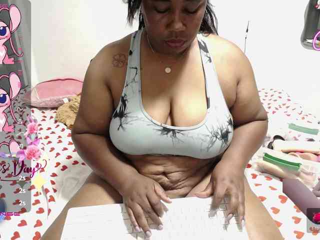 thickebonymilf webcam