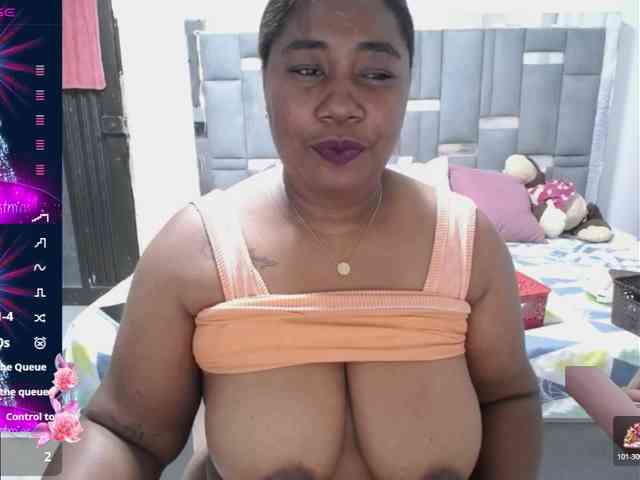 thickebonymilf webcam