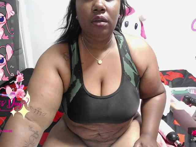 thickebonymilf webcam