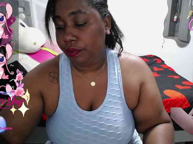 thickebonymilf webcam