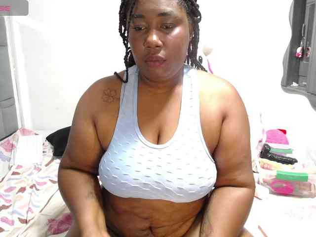 thickebonymilf webcam