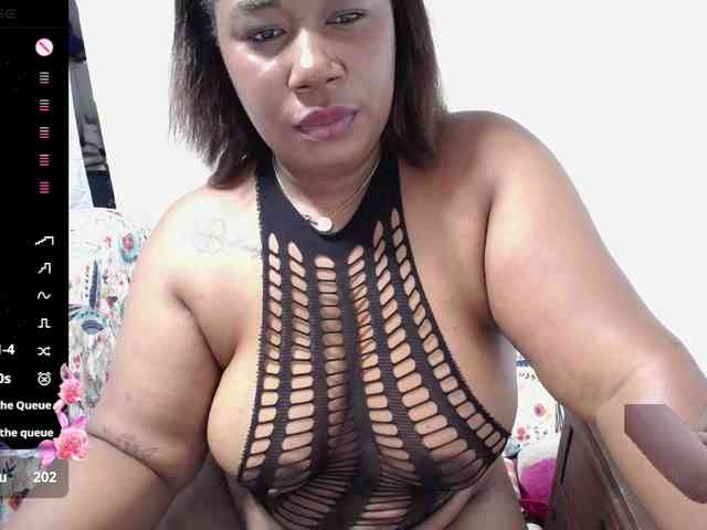 thickebonymilf webcam