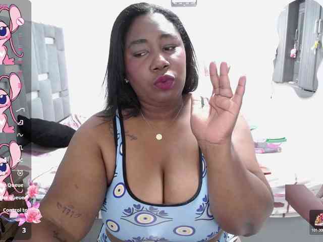 thickebonymilf webcam