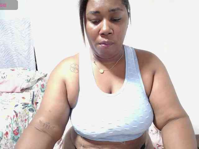 thickebonymilf webcam