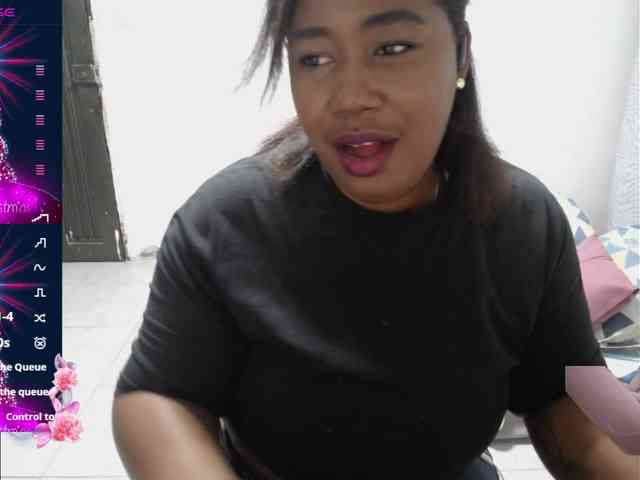 thickebonymilf webcam