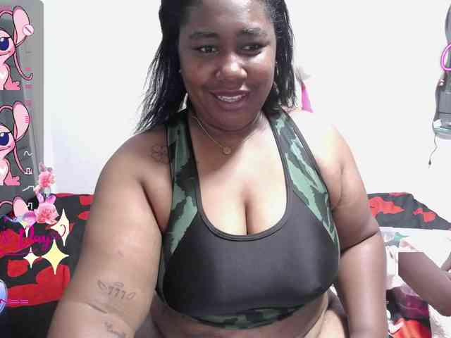 thickebonymilf webcam