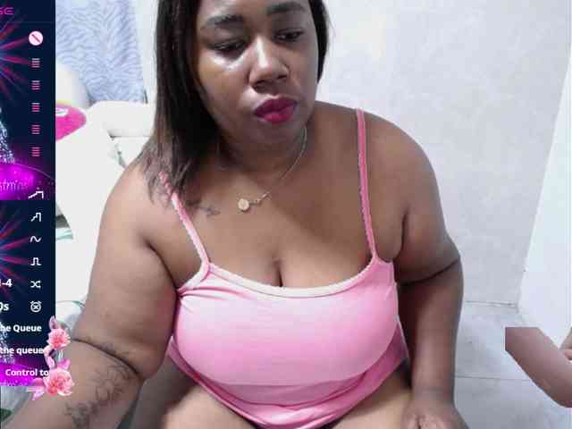 thickebonymilf webcam