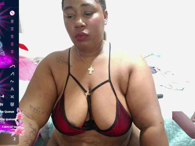 thickebonymilf webcam