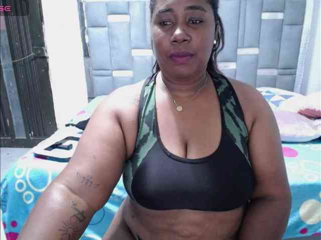 thickebonymilf thickebonymilf