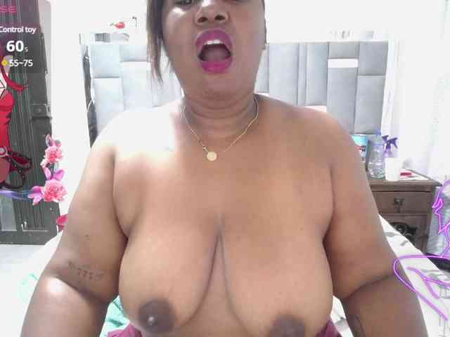 thickebonymilf webcam