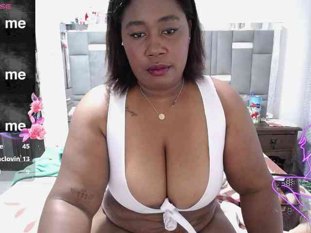 thickebonymilf webcam