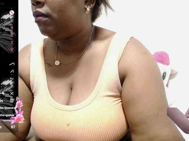 thickebonymilf webcam