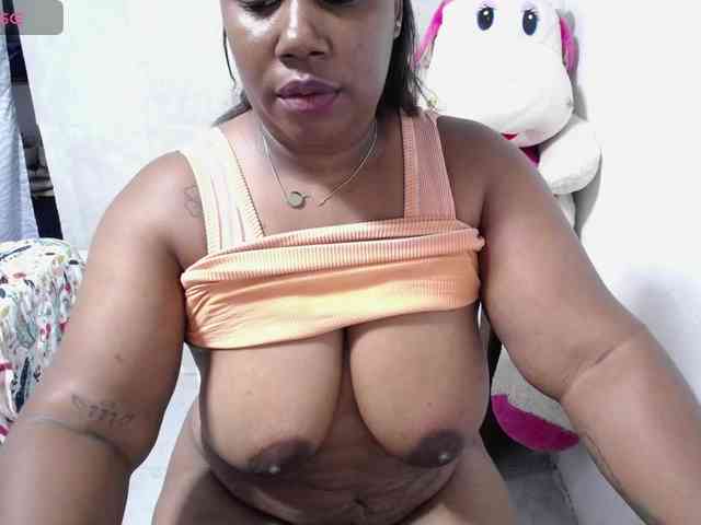 thickebonymilf