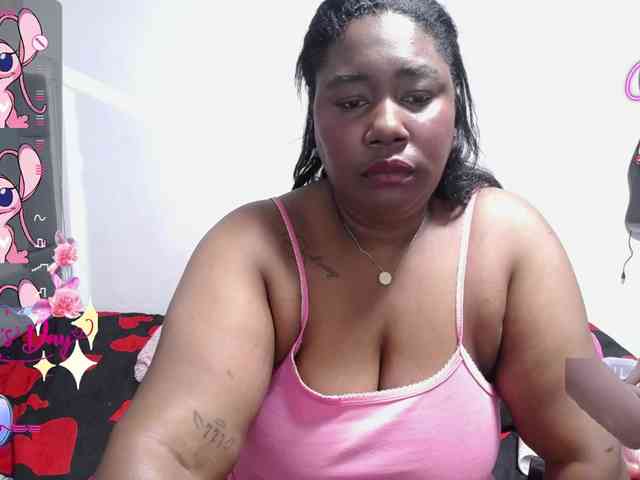 thickebonymilf webcam