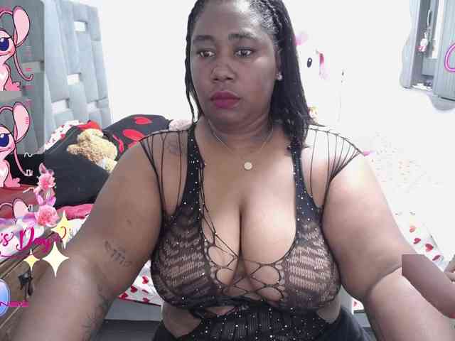 thickebonymilf webcam