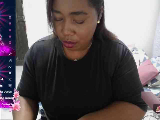 thickebonymilf webcam