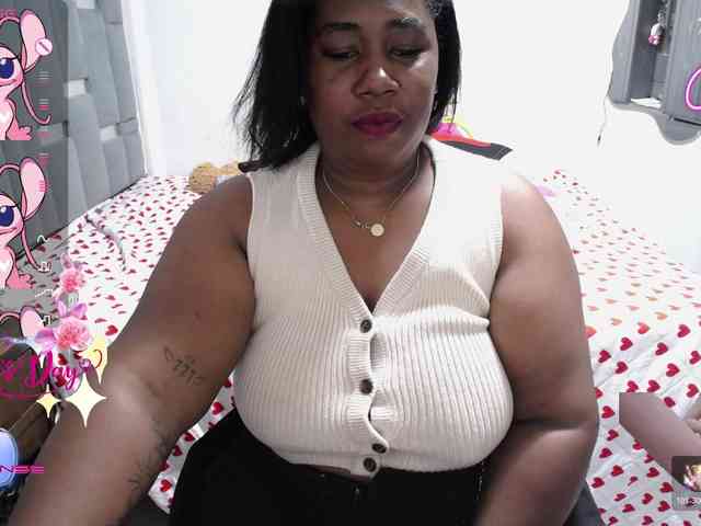 thickebonymilf webcam