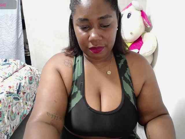 thickebonymilf