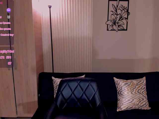 Charlotte-Cox webcam